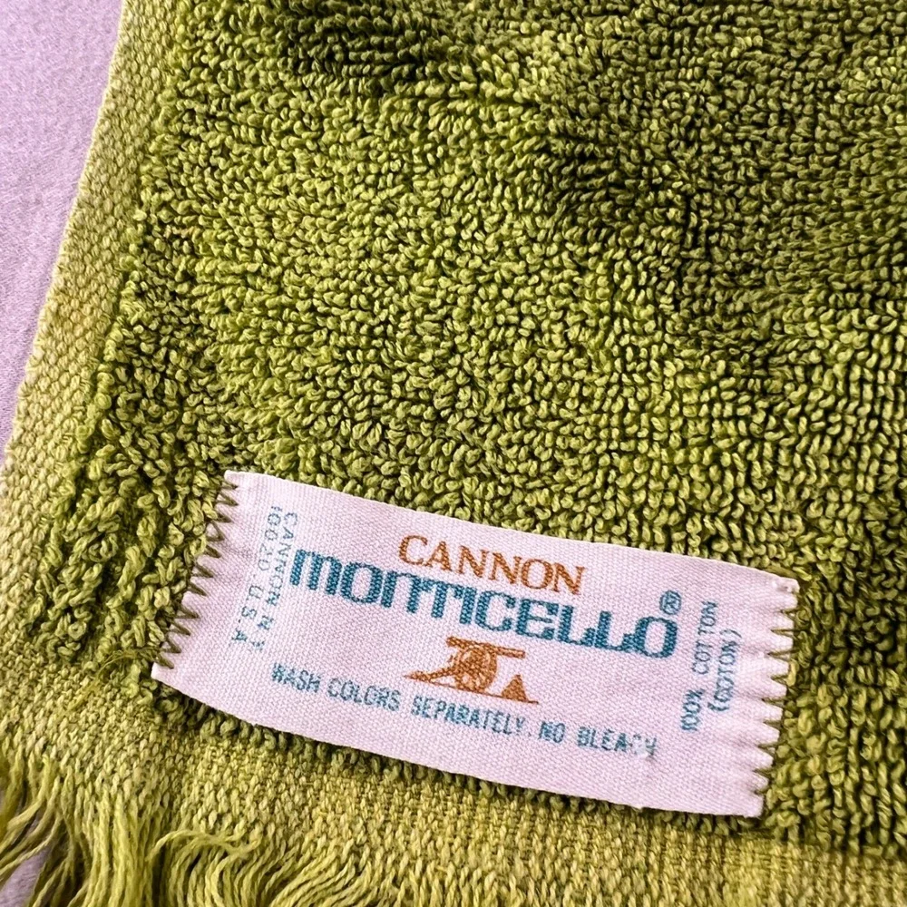 Vintage Cannon Monticello Lime Green Floral Sculptured Cotton bath Towel Fringe